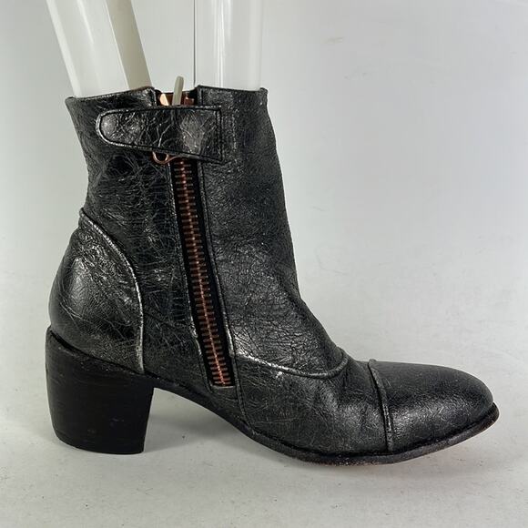 John Fluevog passage preet size 6 distressed silver leather stacked heel boots - Picture 3 of 9